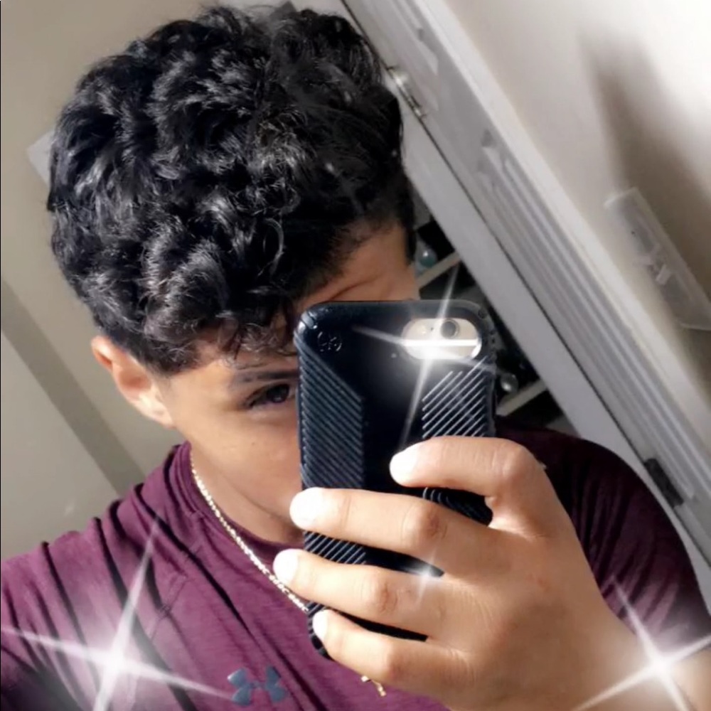 Meet your Posher, Uriel